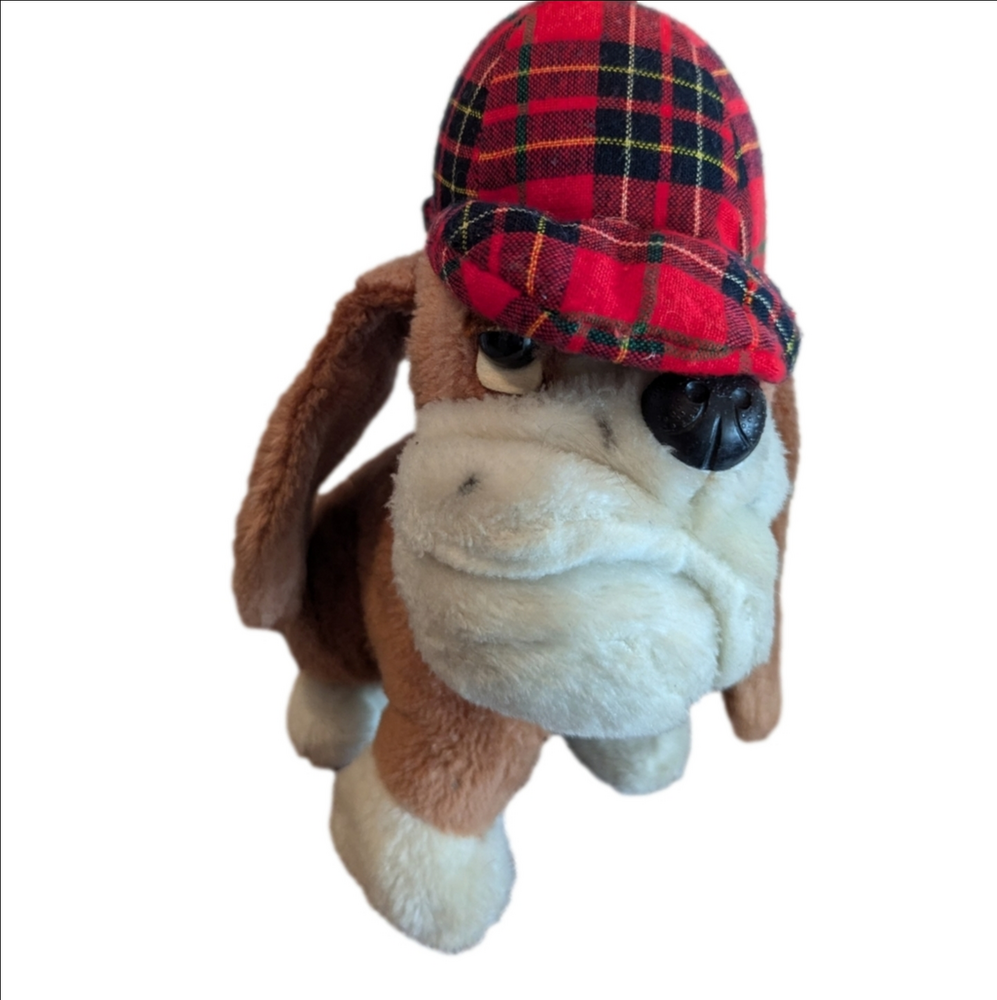 1978 Dakin Bassett Hound Dog Sherlock Plaid Cap Detective "Shylock"